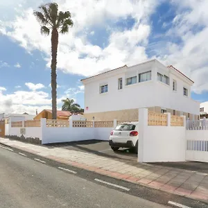 Residencia Lena Apartment